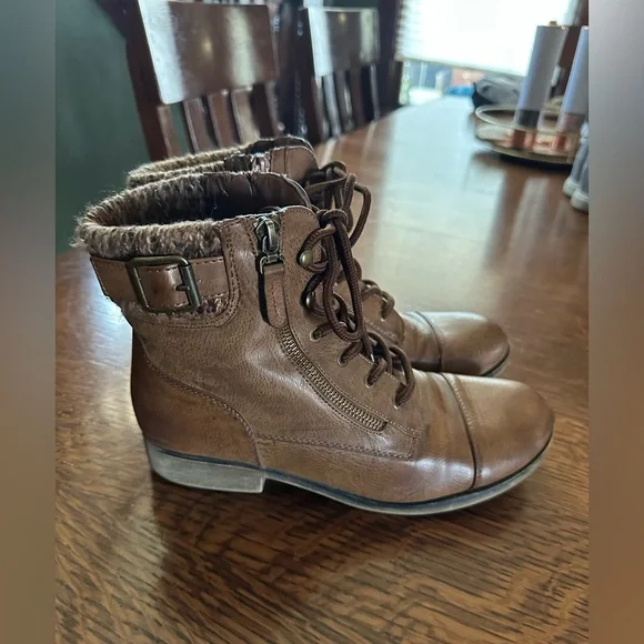Women’s Brown Lace-Up Ankle Combat Boots (9) - Picture 2 of 8